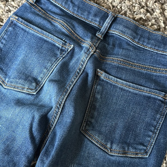 Distressed Jeans - Picture 5 of 6